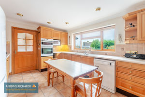 Kitchen- click for photo gallery